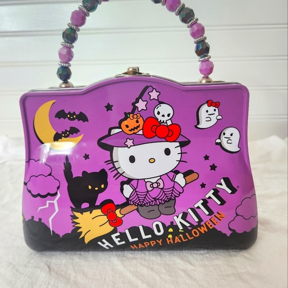 Hello Kitty By Sanrio Halloween Purse Tin Halloween Decoration - Picture 3 of 7